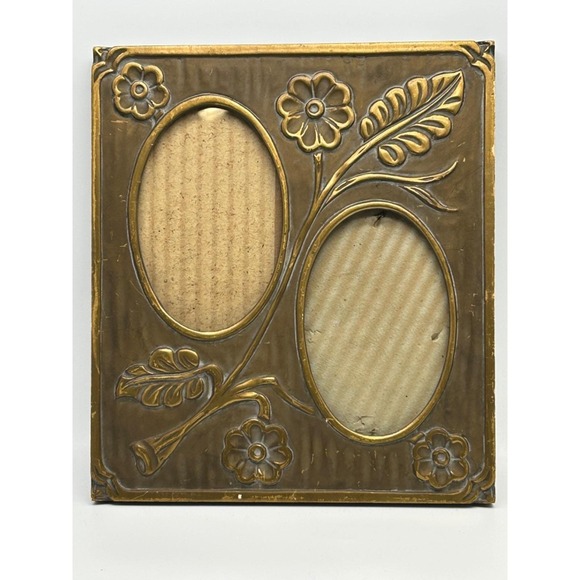 The Unbranded Brand Other - Vtg Hand Carved 11"x10"  Wood Frame Gold Gilt Floral 2 Oval Pictures 5.5x3.75